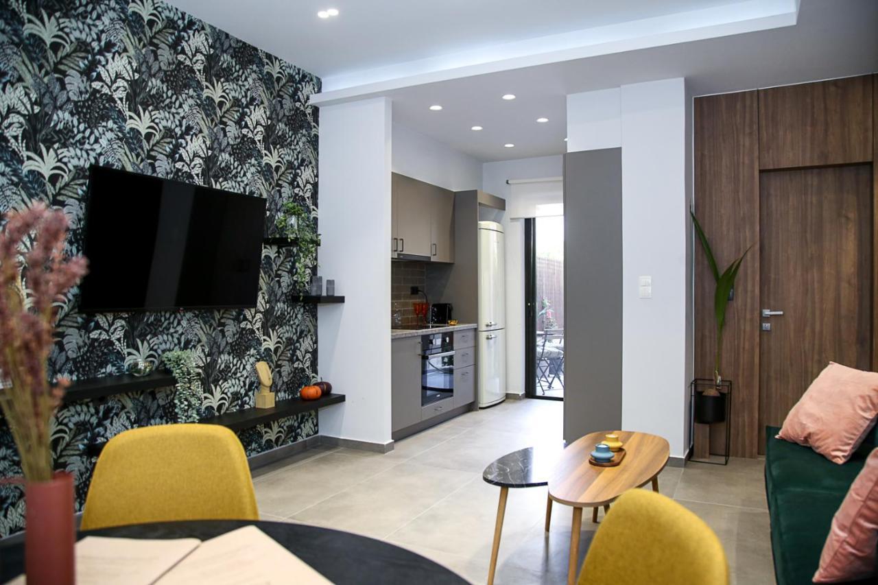 Caravin Wanderhome, 5 Min From Metro Nea Ionia Athens Ngoại thất bức ảnh