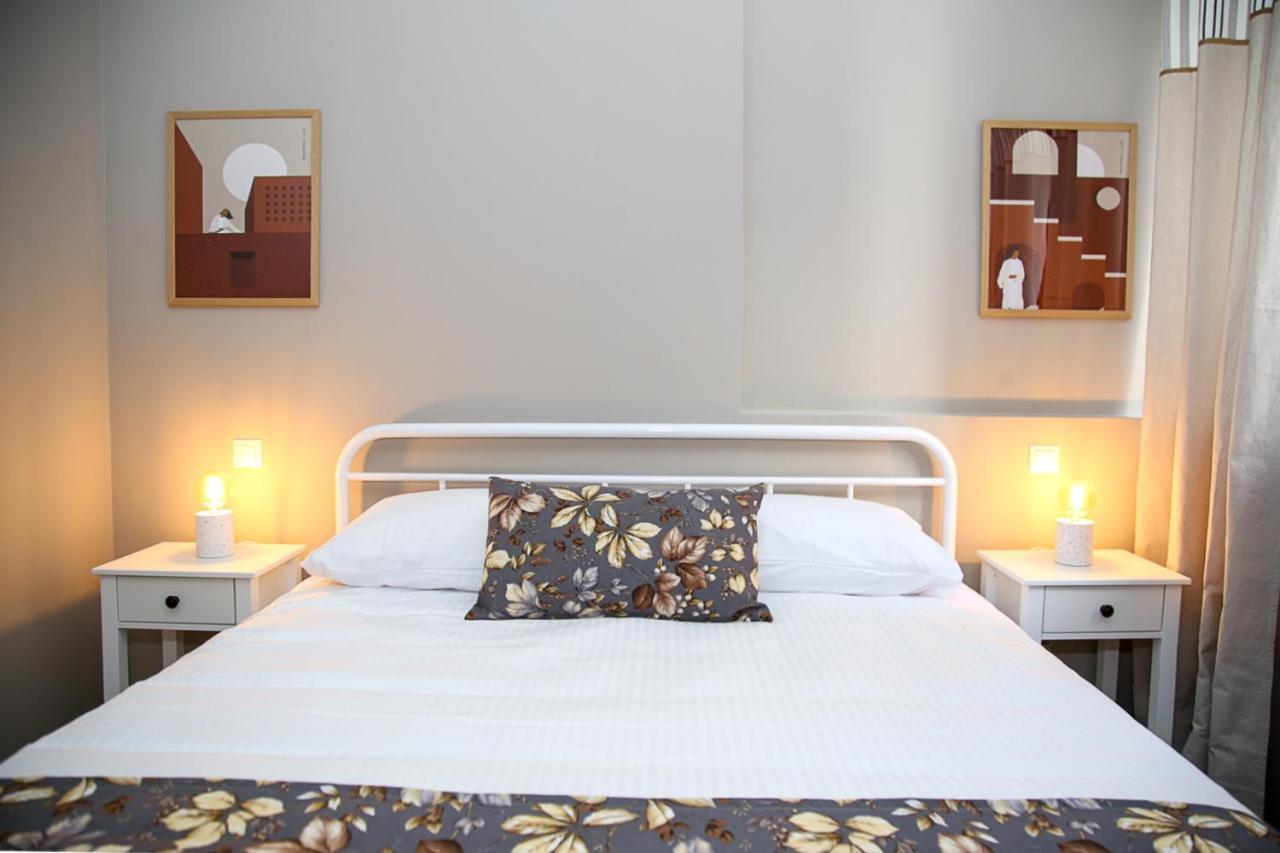 Caravin Wanderhome, 5 Min From Metro Nea Ionia Athens Ngoại thất bức ảnh