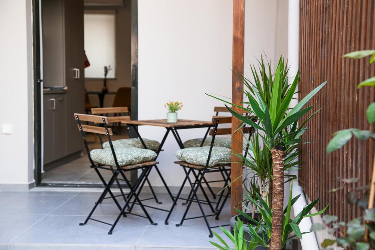 Caravin Wanderhome, 5 Min From Metro Nea Ionia Athens Ngoại thất bức ảnh