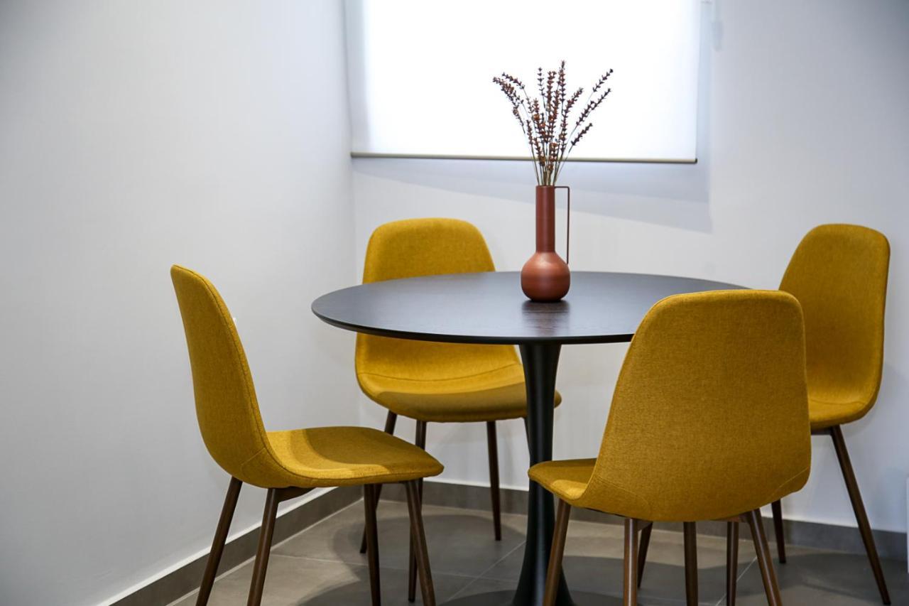 Caravin Wanderhome, 5 Min From Metro Nea Ionia Athens Ngoại thất bức ảnh
