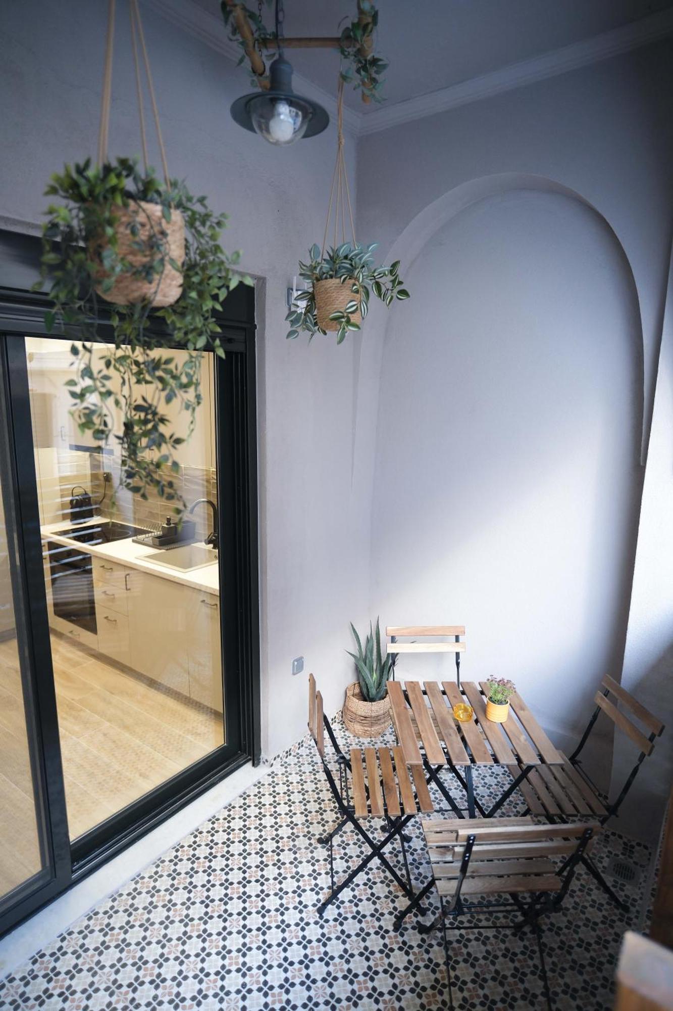 Caravin Wanderhome, 5 Min From Metro Nea Ionia Athens Ngoại thất bức ảnh