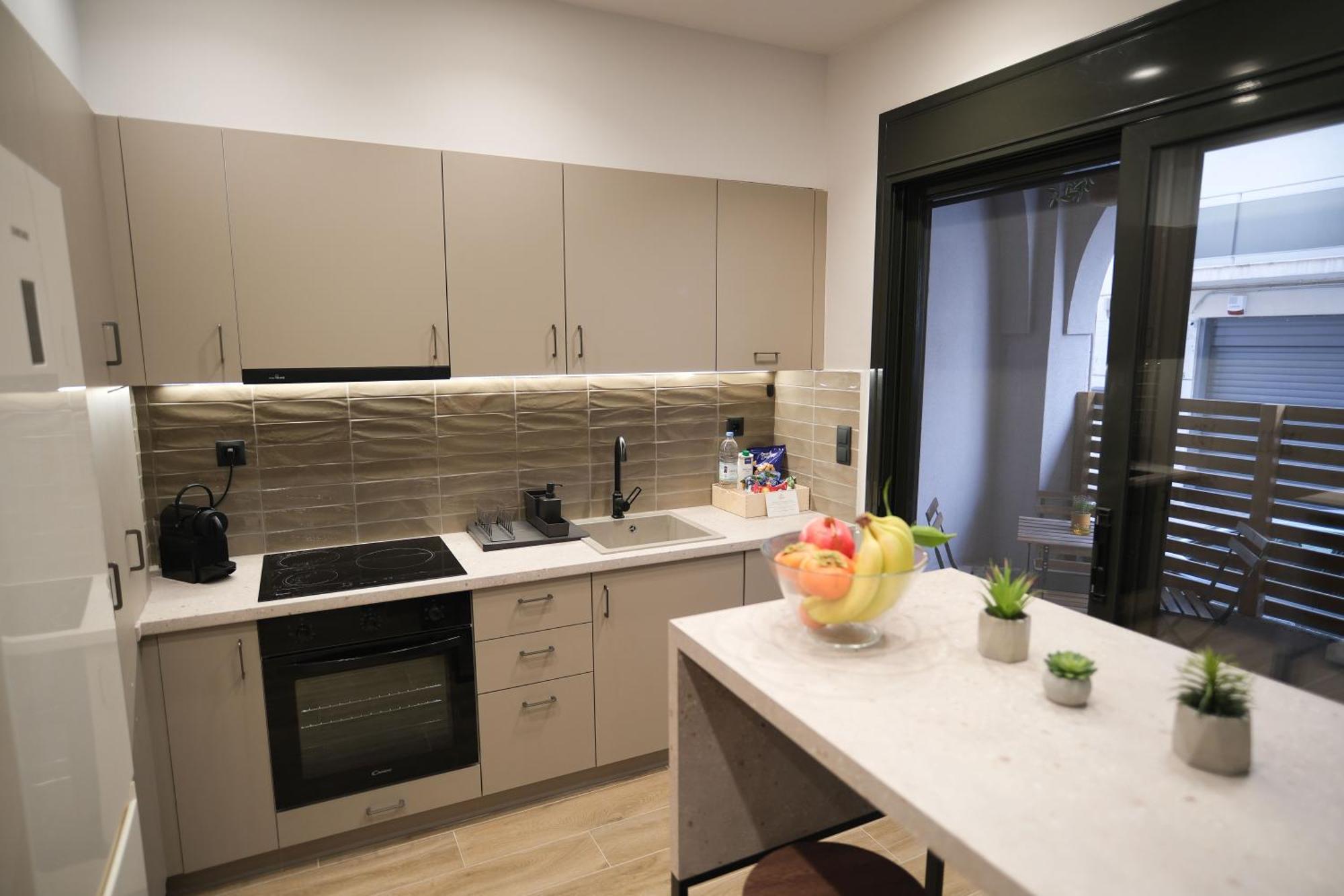 Caravin Wanderhome, 5 Min From Metro Nea Ionia Athens Ngoại thất bức ảnh
