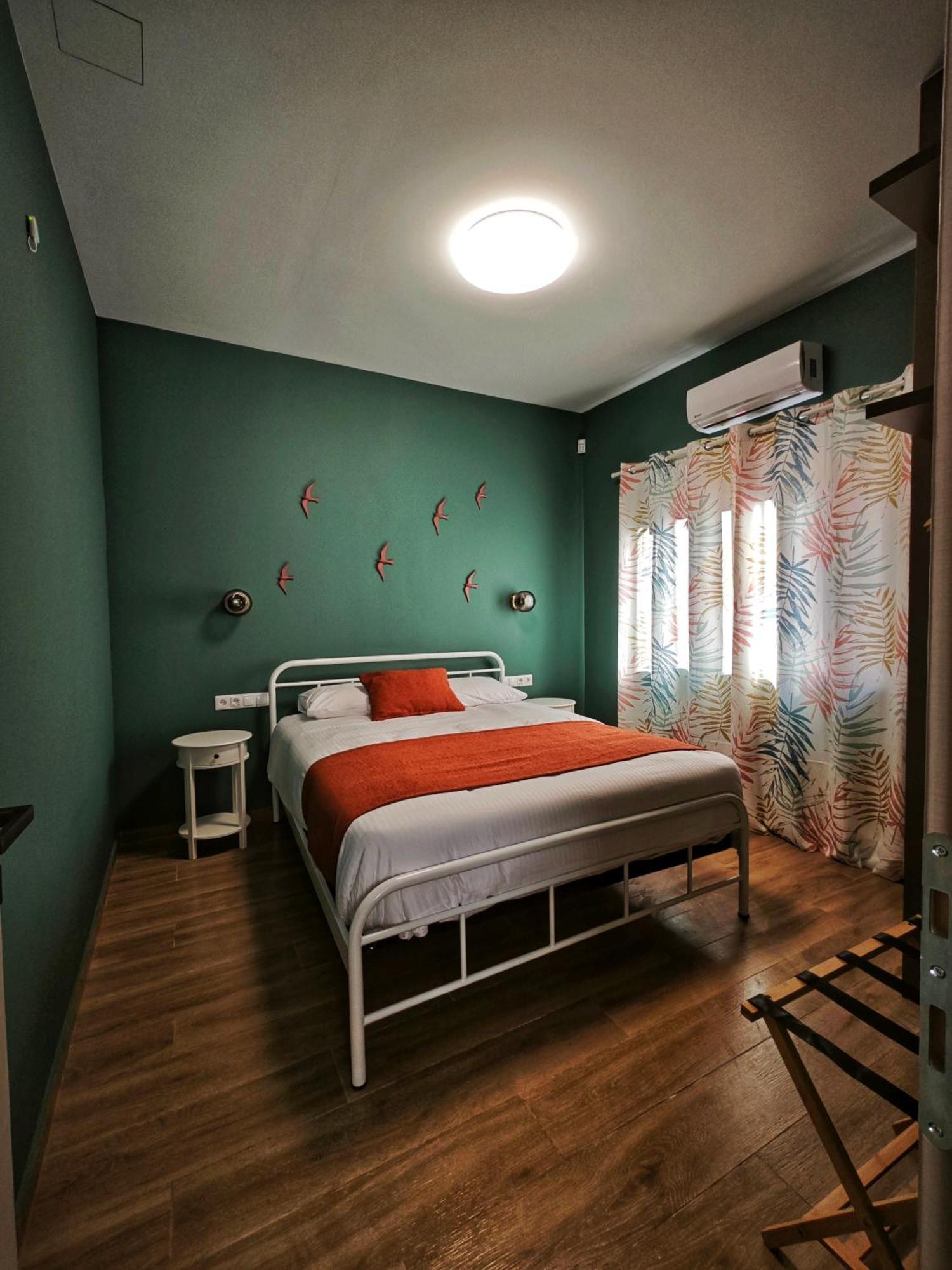 Caravin Wanderhome, 5 Min From Metro Nea Ionia Athens Ngoại thất bức ảnh