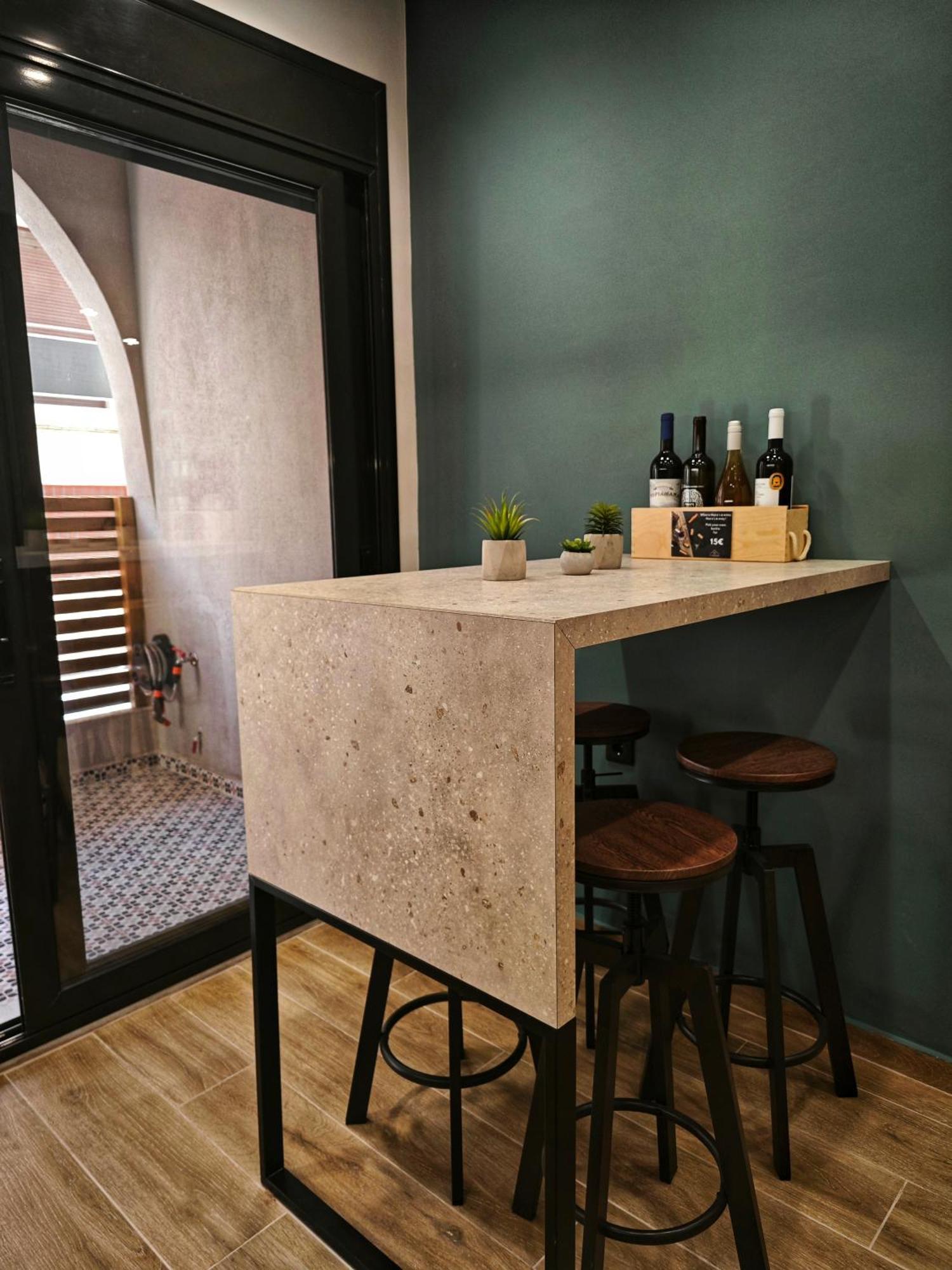 Caravin Wanderhome, 5 Min From Metro Nea Ionia Athens Ngoại thất bức ảnh